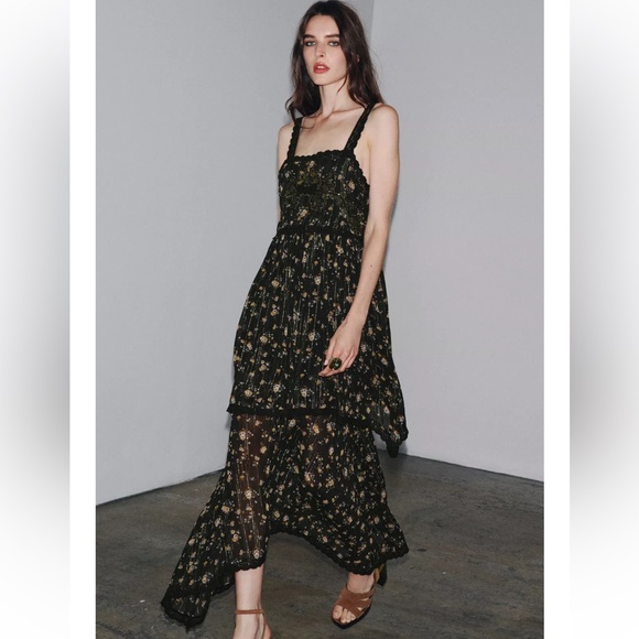 Zara Dresses & Skirts - ZARA CHIFFON SEQUINS FLORAL DRESS